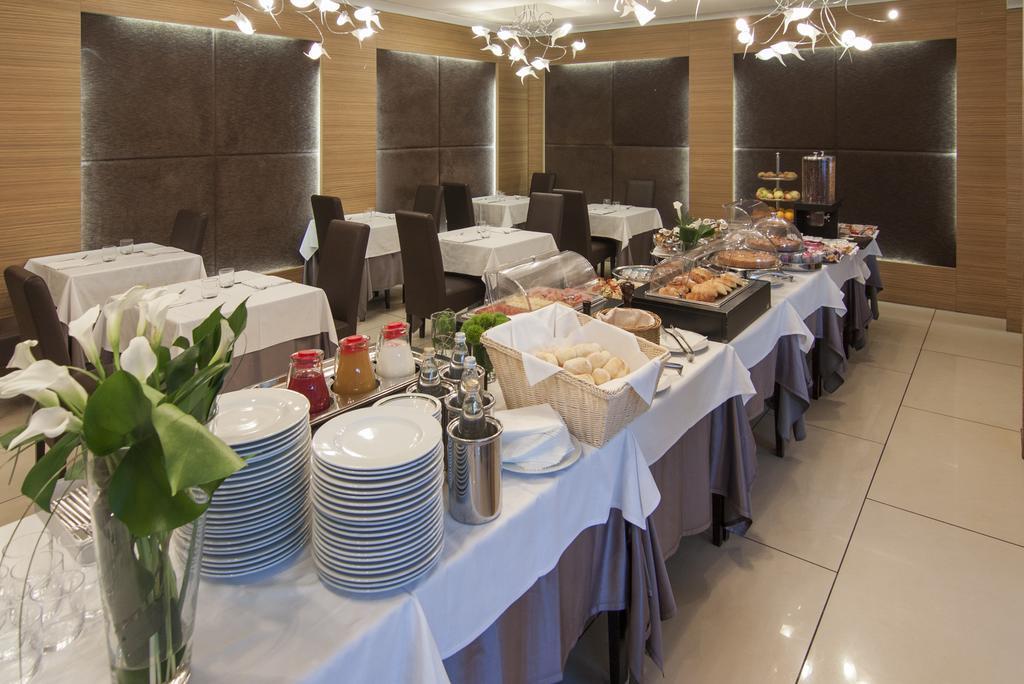 Inverigo Hotel Екстер'єр фото
