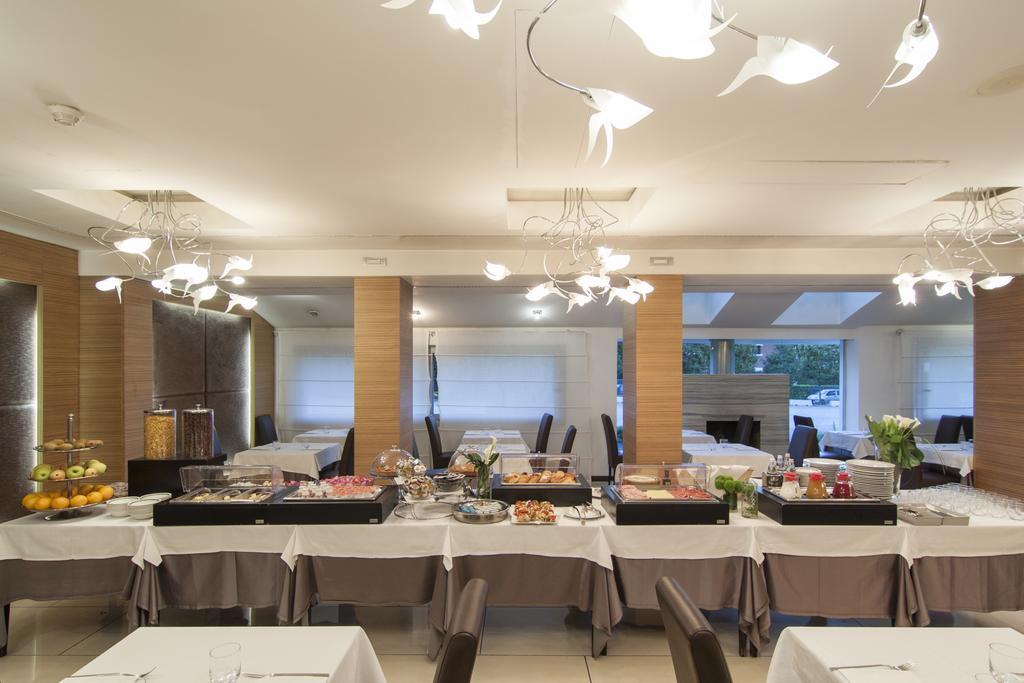 Inverigo Hotel Екстер'єр фото