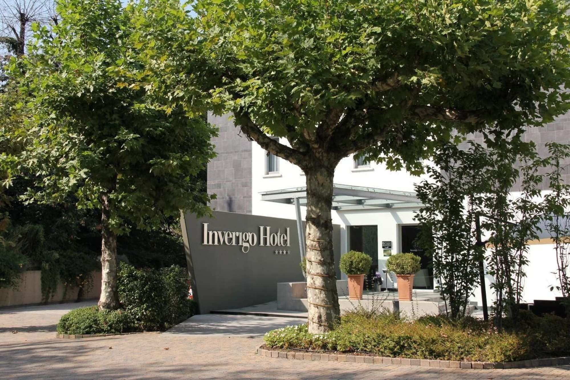 Inverigo Hotel Екстер'єр фото